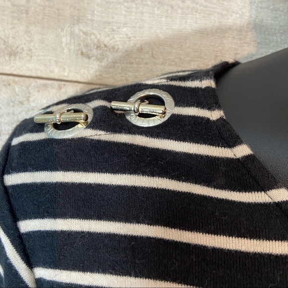 Nautical striped  women’s top in size large - Picture 5 of 9